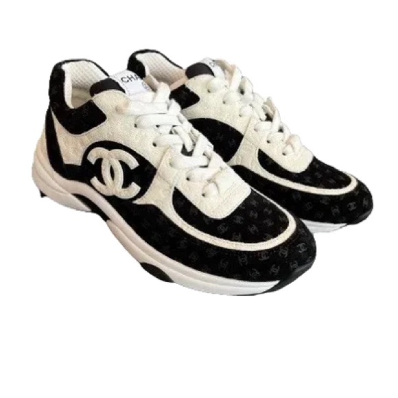 Chanel cc logo sneakers - Picture 1 of 3